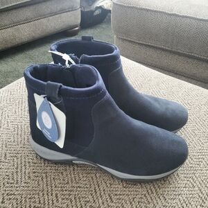Easy Spirit Suede Boots Women size 8 blue